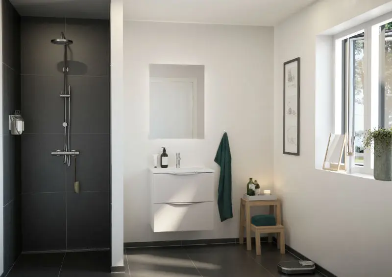 Basic grå badeværelse